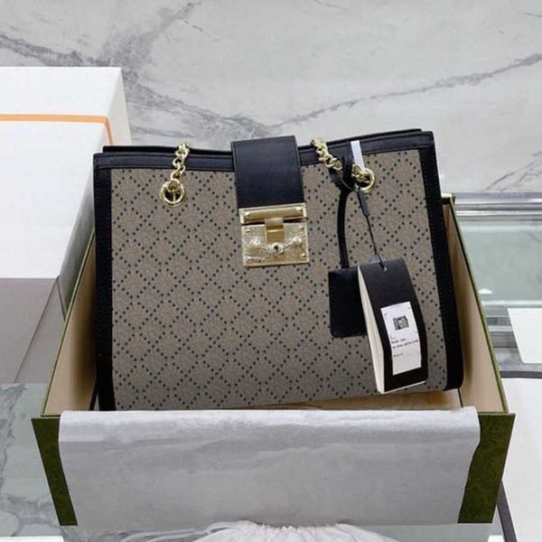 handbag brand designers luxury totes bag women's shoulder cross body bags letter crossbody handbags casual commuter women purse lady ch
handbag brand designers luxury totes bag women's shoulder cross body bags letter crossbody handbags casual commuter women purse lady ch