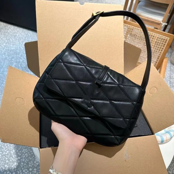 designer fashion women luxury underarm bag cow leather one shoulder crossbody bag classic vintage wallet club
designer fashion women luxury underarm bag cow leather one shoulder crossbody bag classic vintage wallet club