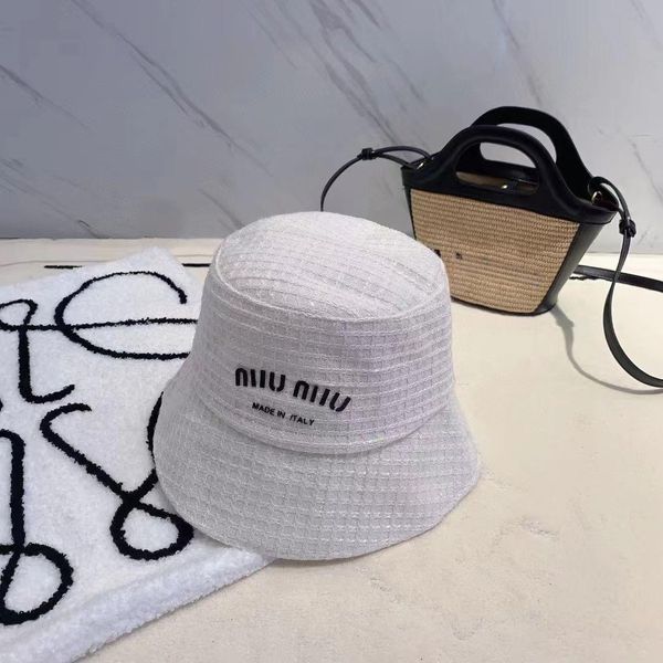luxury fashion bucket hat women men furry hats winter fluffy luxury designers caps hats womens bonnet beanie hat cap fitted letter caps, Blue;gray
luxury fashion bucket hat women men furry hats winter fluffy luxury designers caps hats womens bonnet beanie hat cap fitted letter caps, Blue;gray