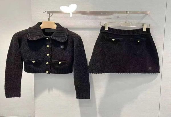 winter wool jacket womens dress twopiece miu designer jackets letter embroidery coat suit women skirt set5180309, Black;brown
winter wool jacket womens dress twopiece miu designer jackets letter embroidery coat suit women skirt set5180309, Black;brown