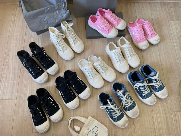 2023 designer low in white destroyed cotton and white rubber shoe high luxury sneaker in blue destroyed denim and rubberr shoes, Black
2023 designer low in white destroyed cotton and white rubber shoe high luxury sneaker in blue destroyed denim and rubberr shoes, Black