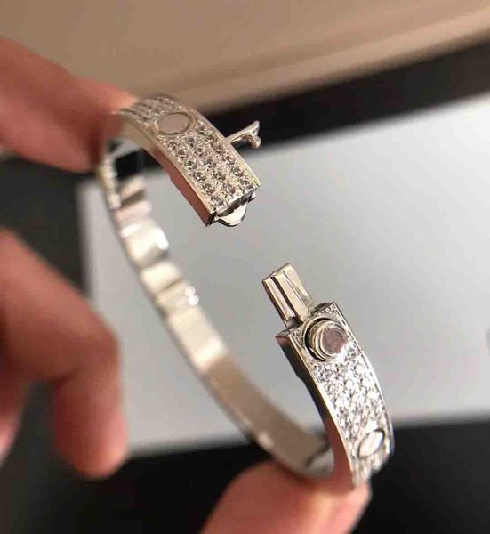 2023 v gold material luxury quality charm punk band bracelet all with diamond in silver color plated have box stamp ps7464b, Black
2023 v gold material luxury quality charm punk band bracelet all with diamond in silver color plated have box stamp ps7464b, Black