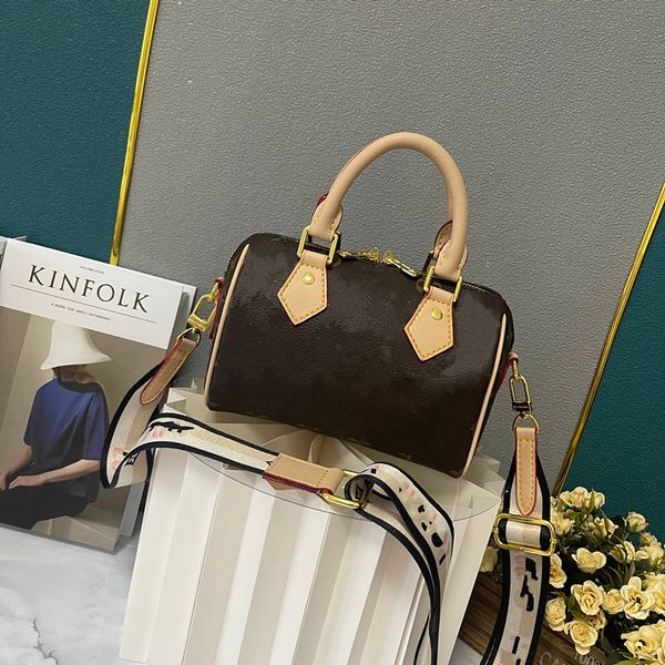 ssyy 2023 pillow bag oxidize cowhide speedy 20cm sell fashion bag women bag shoulder bags lady totes handbags bags 3 colors wallet purse
ssyy 2023 pillow bag oxidize cowhide speedy 20cm sell fashion bag women bag shoulder bags lady totes handbags bags 3 colors wallet purse