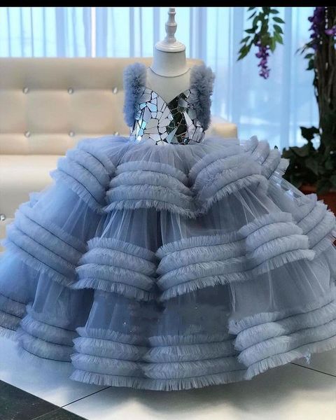 2023 crey crystals flower girl dresses ball gown tulle tiers sheer neck vintage little girl peageant dress gowns zj412, White;blue
2023 crey crystals flower girl dresses ball gown tulle tiers sheer neck vintage little girl peageant dress gowns zj412, White;blue