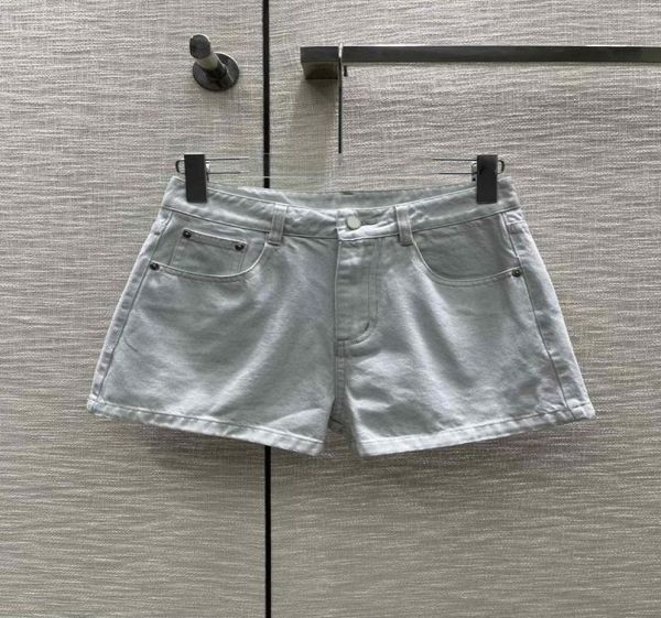 milan runway women039s jeans 2023 new spring summer print fashion designer shorts brand same style pants 022332700017, Blue
milan runway women039s jeans 2023 new spring summer print fashion designer shorts brand same style pants 022332700017, Blue
