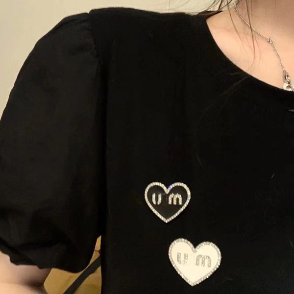 mi heart brooch new love diamond brooch simple temperament style girl style coat with women very good, Gray
mi heart brooch new love diamond brooch simple temperament style girl style coat with women very good, Gray