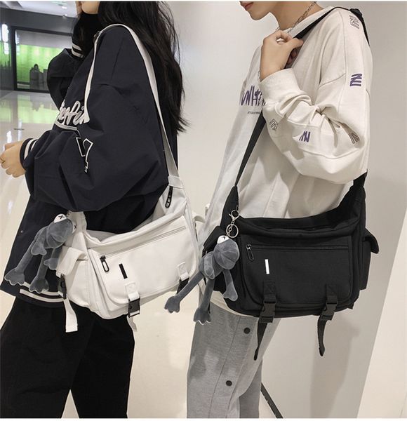 ll women shoulder bag gym running outdoor sports travel phone coin purse chest pack bag adjustable crossbody bags funny pack messenger bags 
ll women shoulder bag gym running outdoor sports travel phone coin purse chest pack bag adjustable crossbody bags funny pack messenger bags