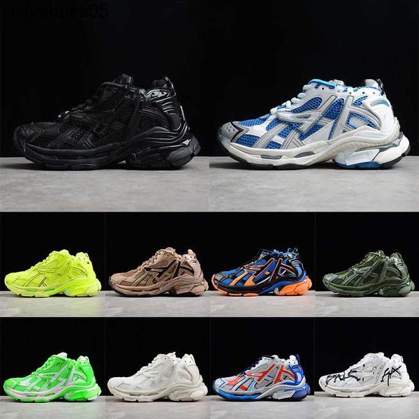 r casual shoes paris runner 7.0 women men balenciga transmit sense retro worn out high breathable tech running shoes couple's big sole, Black
r casual shoes paris runner 7.0 women men balenciga transmit sense retro worn out high breathable tech running shoes couple's big sole, Black