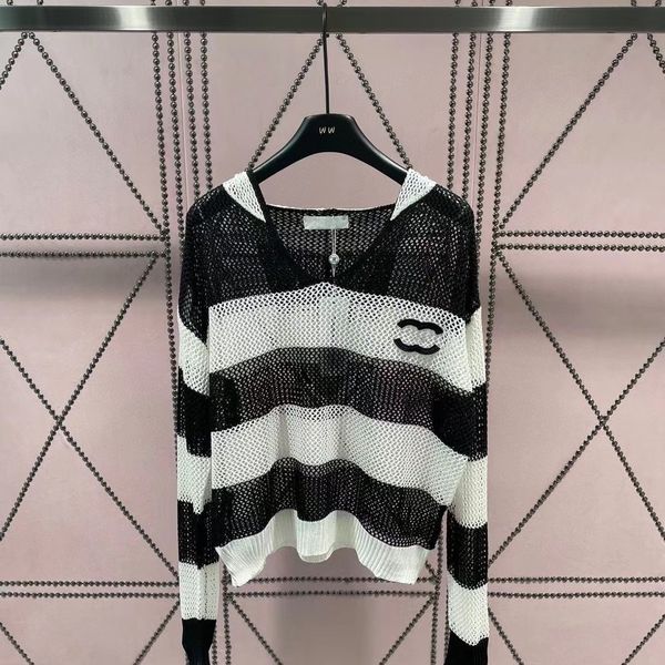 designer's new spring/summer new hollow chest three-dimensional double c stripes matching color knitted sunscreen shirt crewneck sweate, White
designer's new spring/summer new hollow chest three-dimensional double c stripes matching color knitted sunscreen shirt crewneck sweate, White