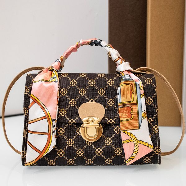 ladies handbag fresh and sweet oblique straddle bag summer bag women's bag flower material small square bag, Black
ladies handbag fresh and sweet oblique straddle bag summer bag women's bag flower material small square bag, Black