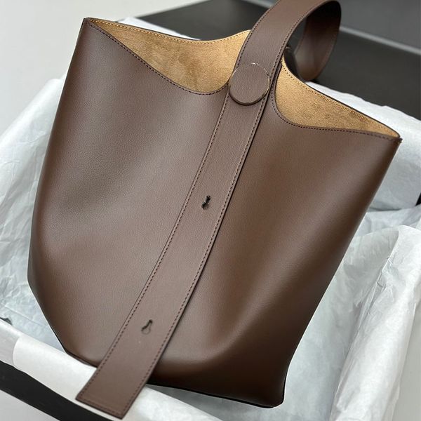 7a designer totes bag loewss bag women vintage autumn winter solid color large capacity handbag single shoulder bag premium geometric drawin
7a designer totes bag loewss bag women vintage autumn winter solid color large capacity handbag single shoulder bag premium geometric drawin