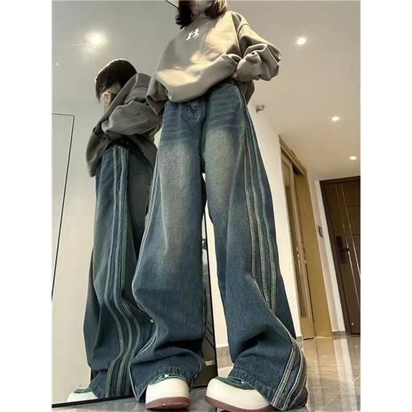 women's jeans retro blue high waist baggy jean autumn pocket wide leg denim trousers woman streetwear loose straight pants 230821
women's jeans retro blue high waist baggy jean autumn pocket wide leg denim trousers woman streetwear loose straight pants 230821