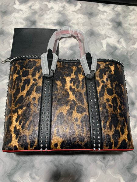 luxury fashion evening bags designer totes rivet genuine leather composite handbags famous purse shopping bags black white with wallets
luxury fashion evening bags designer totes rivet genuine leather composite handbags famous purse shopping bags black white with wallets