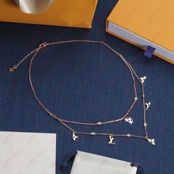 luxury designer rose gold double chain with alphabet flower zircon geometry pendant necklaces, women's fashion classic, banquet, valent, Silver
luxury designer rose gold double chain with alphabet flower zircon geometry pendant necklaces, women's fashion classic, banquet, valent, Silver