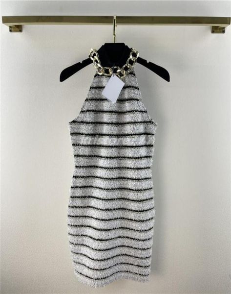 2022 women summer dresses designer dress with metal chain milan runway designer tank crop tshirt clothing high end bodyc5244551, Black
2022 women summer dresses designer dress with metal chain milan runway designer tank crop tshirt clothing high end bodyc5244551, Black