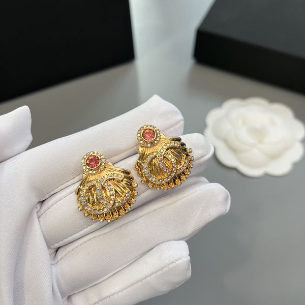 little fragrant red crystal full of diamonds, gold shell earrings, luxury earrings, versatile and colorless 2023, Golden;silver
little fragrant red crystal full of diamonds, gold shell earrings, luxury earrings, versatile and colorless 2023, Golden;silver