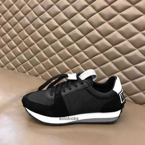 bfy valentinolies designer sandals shoes vale design black and white s sneakers leather casual men v2z7 s flat luxury eur eb 38-45
bfy valentinolies designer sandals shoes vale design black and white s sneakers leather casual men v2z7 s flat luxury eur eb 38-45