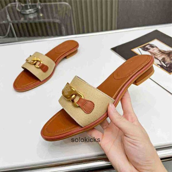 uc12 valentinolies casual fashion luxury cartoon slippers men outdoor and women slippers summer sandals home beach slippers herringbone, Black
uc12 valentinolies casual fashion luxury cartoon slippers men outdoor and women slippers summer sandals home beach slippers herringbone, Black