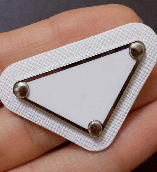 designer letter brooch women girl triangle brooch suit lapel pin white black fashion jewelry accessories2275868, Gray
designer letter brooch women girl triangle brooch suit lapel pin white black fashion jewelry accessories2275868, Gray