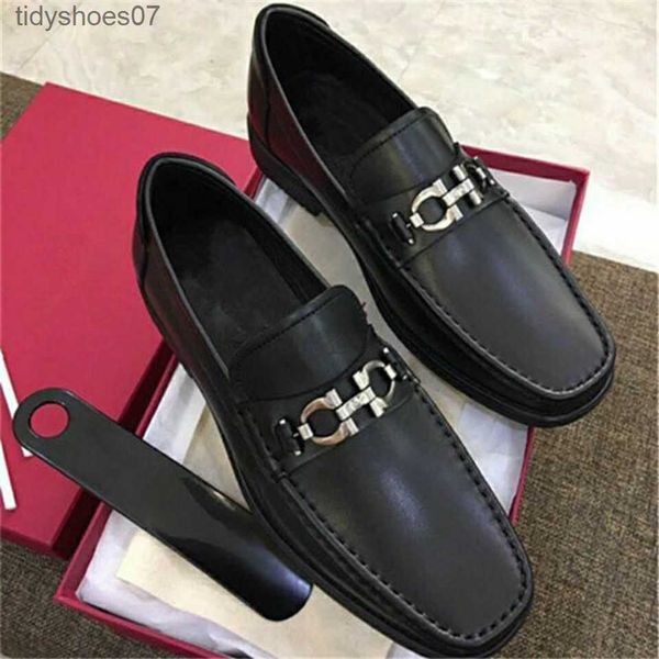 summer new genuine leather men's shoes business casual leather shoes men's thick sole heightened one step large shoes, Black
summer new genuine leather men's shoes business casual leather shoes men's thick sole heightened one step large shoes, Black