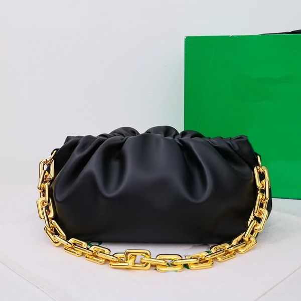 2023 new mini woven cloud bag shoulder bag design sense package type shoulder messenger bag inner and outer leather calfskin material large
2023 new mini woven cloud bag shoulder bag design sense package type shoulder messenger bag inner and outer leather calfskin material large
