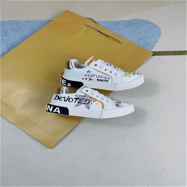 2023 autumn and winter new men's and women's new sports shoes 100 with super soft shoes casual shoes fashion cute children's, Black
2023 autumn and winter new men's and women's new sports shoes 100 with super soft shoes casual shoes fashion cute children's, Black