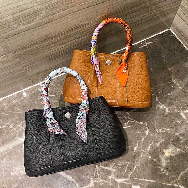 fashion luxury tote h designer garden party tote bag classic print bag light luxury women's cowhide one-shoulder diagonal tote 954t
fashion luxury tote h designer garden party tote bag classic print bag light luxury women's cowhide one-shoulder diagonal tote 954t