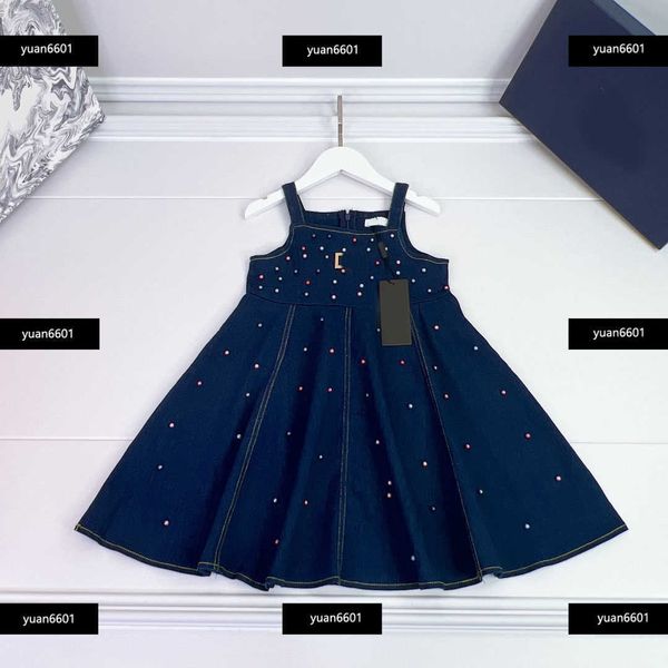luxury girls dresses kids designer skirt baby summer dress denim material strap design new arrival size 90-150 cm mar21, Red;yellow
luxury girls dresses kids designer skirt baby summer dress denim material strap design new arrival size 90-150 cm mar21, Red;yellow