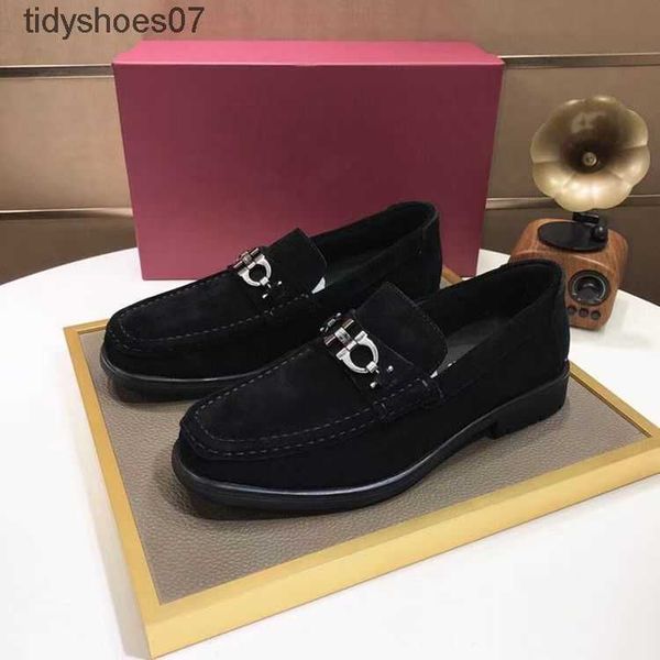 matte leather shoes casual low business leather shoes one foot lazy shoes horse seat buckle feragamos lefu shoes men's shoes, Black
matte leather shoes casual low business leather shoes one foot lazy shoes horse seat buckle feragamos lefu shoes men's shoes, Black