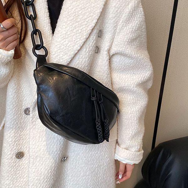 waist bags retro female belt bag premium leather saddle designer fanny pack handbag fashion ladies shoulder crossbody chest 230821
waist bags retro female belt bag premium leather saddle designer fanny pack handbag fashion ladies shoulder crossbody chest 230821