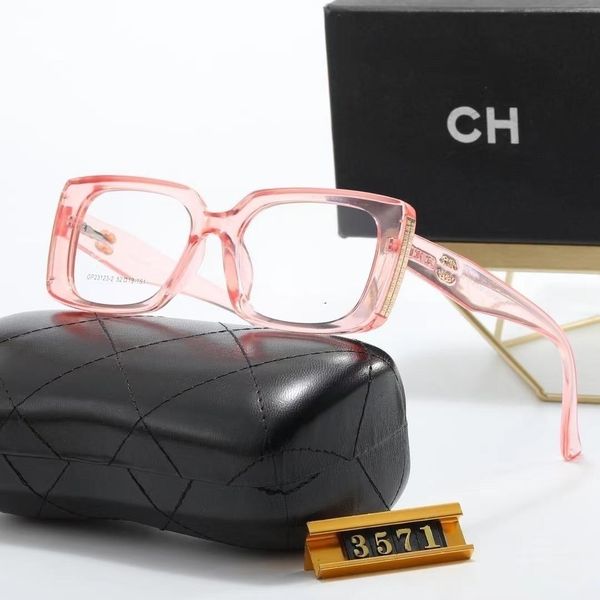 designer sunglasses for women and men fashion model special uv400 protection letters big leg double beam frame outdoor luxury design women s, White;black
designer sunglasses for women and men fashion model special uv400 protection letters big leg double beam frame outdoor luxury design women s, White;black
