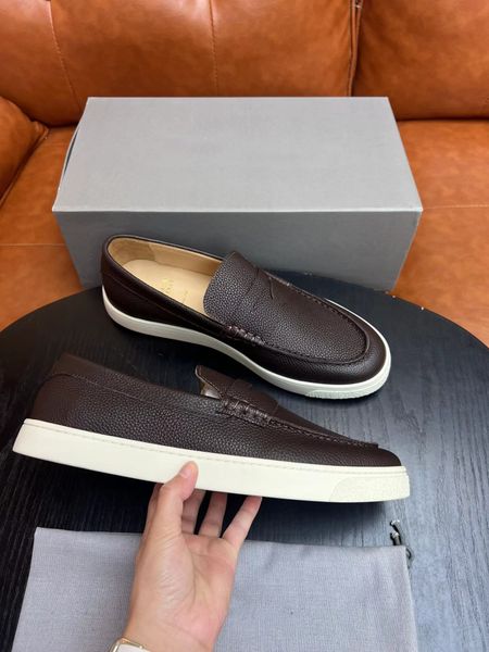 slip-on men sneaker shoes genuine leather trainers black brown blue soft calf light sole skateboard walking with box eu39-44
slip-on men sneaker shoes genuine leather trainers black brown blue soft calf light sole skateboard walking with box eu39-44