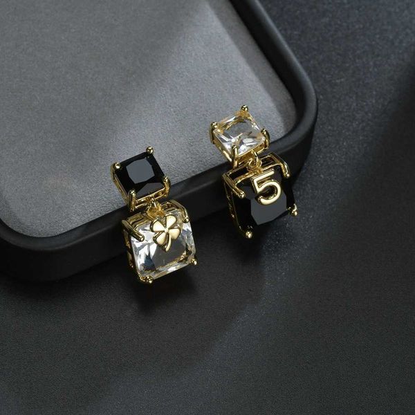 new light luxury earrings letter cool and asymmetric square crystal earrings temperament versatile earrings women's advanced sense, Golden
new light luxury earrings letter cool and asymmetric square crystal earrings temperament versatile earrings women's advanced sense, Golden