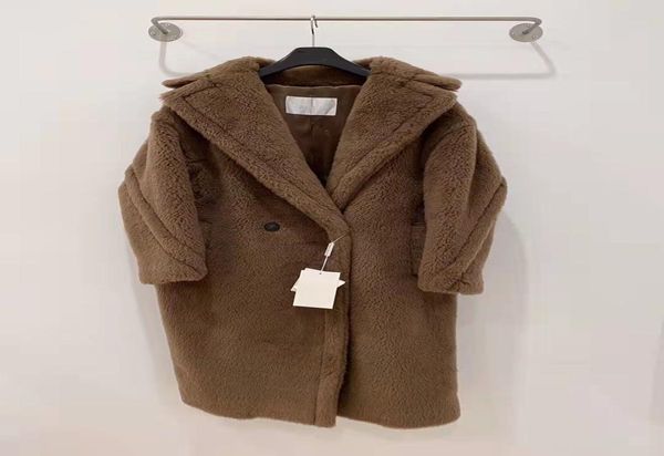 caramel colour mukla furs teddy bear icon fur coat alpaca wool silk base women parkas oversize length 110 cm classic fashion keep 9650078, Black
caramel colour mukla furs teddy bear icon fur coat alpaca wool silk base women parkas oversize length 110 cm classic fashion keep 9650078, Black