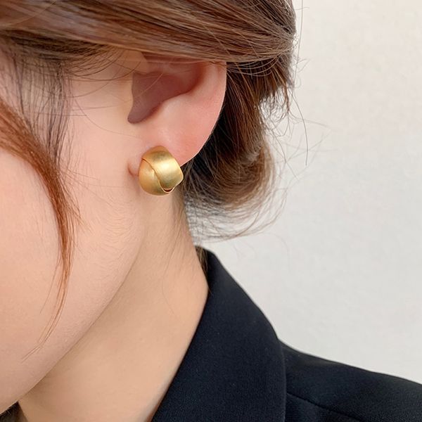 niche style fashion design gold -colored scrub round charm earrings female high -level personality wild earring, Golden;silver
niche style fashion design gold -colored scrub round charm earrings female high -level personality wild earring, Golden;silver