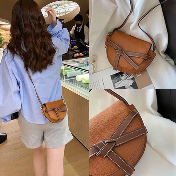 luxury handbag bag for women tote crossbody bag shoulder tote genuine leather hobo vagrant bag designer bag bow half circle flap wallet
luxury handbag bag for women tote crossbody bag shoulder tote genuine leather hobo vagrant bag designer bag bow half circle flap wallet