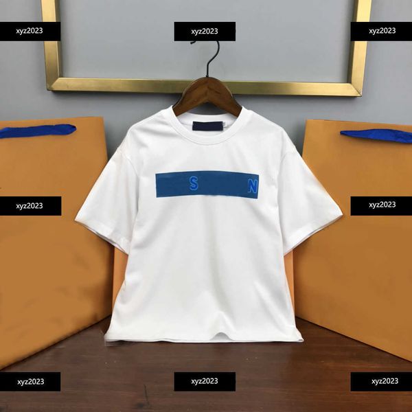 23ss letter printing kids tees children cotton t-shirt luxury boys outfit kids high-end t-shirts summer round neck cotton size 100-160 mar27, Blue
23ss letter printing kids tees children cotton t-shirt luxury boys outfit kids high-end t-shirts summer round neck cotton size 100-160 mar27, Blue