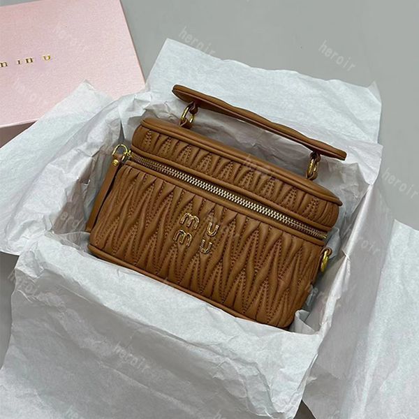 miui matelasse bowling square travel bag wallet shoulder designer tote handbag womens men designer purse crossbody luxury real leather clutc
miui matelasse bowling square travel bag wallet shoulder designer tote handbag womens men designer purse crossbody luxury real leather clutc