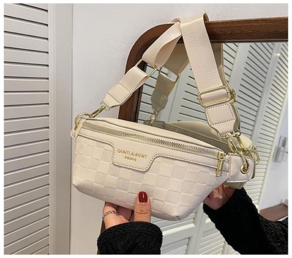 new fashion wide shoulder strap messenger bag diamond chain casual texture large capacity sports shoulder bag storage bags6351691
new fashion wide shoulder strap messenger bag diamond chain casual texture large capacity sports shoulder bag storage bags6351691