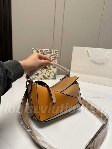 2023 women luxurys designers bags shoulder bag mini handbags pochette accessories crossbody wallet womens purses card holder messenger purse
2023 women luxurys designers bags shoulder bag mini handbags pochette accessories crossbody wallet womens purses card holder messenger purse