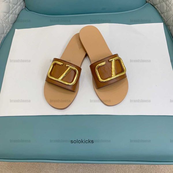 brown size valentinolies slippers heel big quality v calfskin button 35-39 slippers height 1cm original fnhn open mold, Black
brown size valentinolies slippers heel big quality v calfskin button 35-39 slippers height 1cm original fnhn open mold, Black