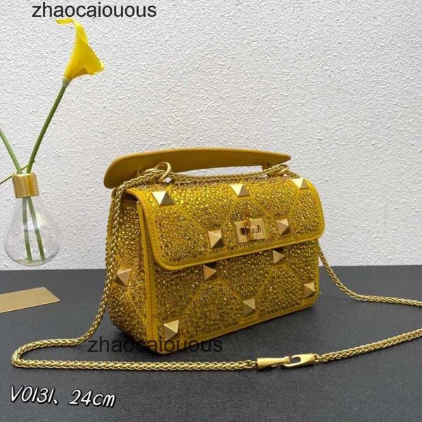 crystal valantinos bags classic lady's rivet designer handbag shiny women luxury new diamond embedding fashion handheld shoulder crossb
crystal valantinos bags classic lady's rivet designer handbag shiny women luxury new diamond embedding fashion handheld shoulder crossb