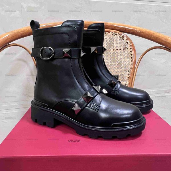 cotton leather winter valentinolies shoes comfort luxury wool autumn design warm letter women casual socks boots fashion, Black
cotton leather winter valentinolies shoes comfort luxury wool autumn design warm letter women casual socks boots fashion, Black