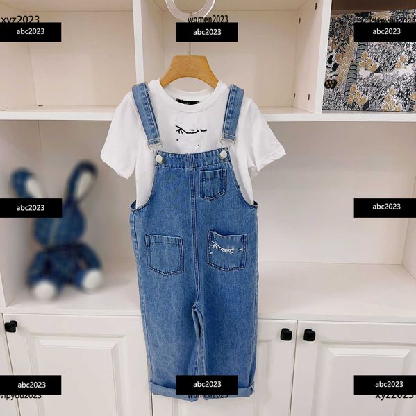 new kids tracksuits baby sets fashion design denim suits size 110-160 cm 2pcs solid color t-shirt and denim straps april11, White
new kids tracksuits baby sets fashion design denim suits size 110-160 cm 2pcs solid color t-shirt and denim straps april11, White