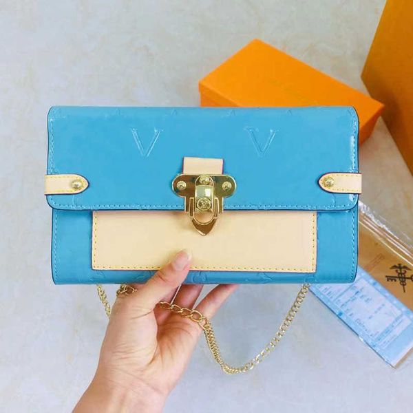 fashion evening bag women shoulder bag v designer chain crossbody wallet bright color ladies clutch purse
fashion evening bag women shoulder bag v designer chain crossbody wallet bright color ladies clutch purse