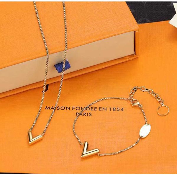 designer jewelry earrings pendant charm bracelets gold love v necklace women rings bangles m61084 luxury lovers chain, Silver
designer jewelry earrings pendant charm bracelets gold love v necklace women rings bangles m61084 luxury lovers chain, Silver