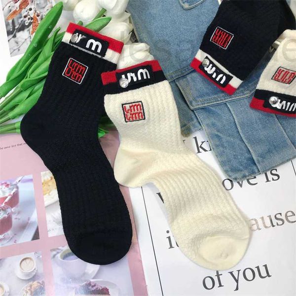 designer hosiery 2023 spring/summer new womens socks colored embroidery letters thin breathable, fashionable, comfortable mid tube sock bo1v, Black;white
designer hosiery 2023 spring/summer new womens socks colored embroidery letters thin breathable, fashionable, comfortable mid tube sock bo1v, Black;white