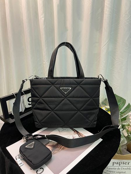 luxury designer tote bag for ladies designer black fashion simple practical large classic capacity coin purse crossbody bag casual square ba
luxury designer tote bag for ladies designer black fashion simple practical large classic capacity coin purse crossbody bag casual square ba