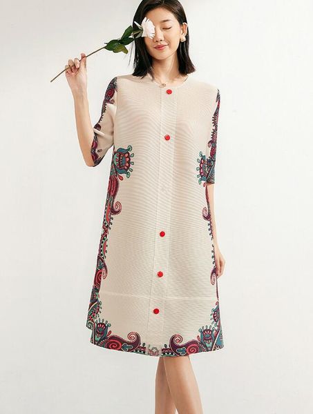 luxury issey2023 new fashion printed cardigan dress coat temperament pleated dress, Black;gray
luxury issey2023 new fashion printed cardigan dress coat temperament pleated dress, Black;gray