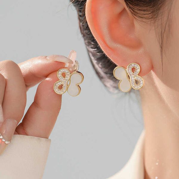 new irregular four leaf flower earrings for women with advanced design zircon earrings light luxury style versatile earrings, Golden
new irregular four leaf flower earrings for women with advanced design zircon earrings light luxury style versatile earrings, Golden